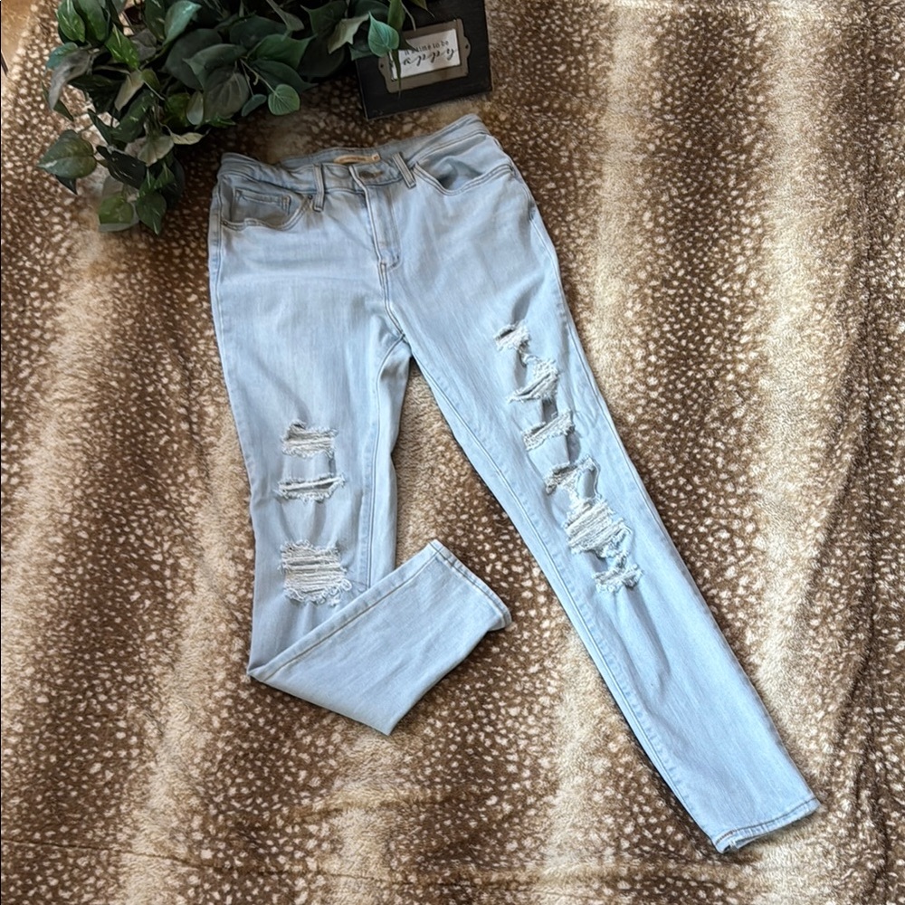 Levi's Blue Skinny Jeans with Distressed Details